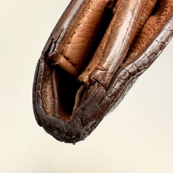 LV Monogram Trifold Wallet (authentic) - Picture 6 of 9